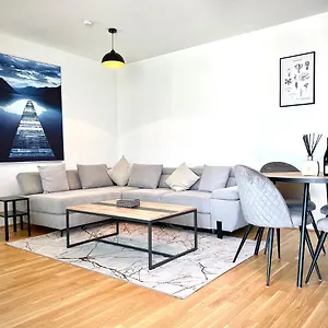  Apartment Schonbrunn