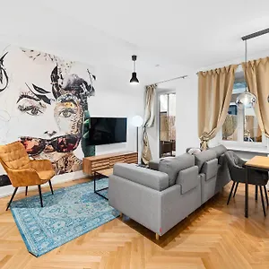  Apartment Chic Residences #suite 4