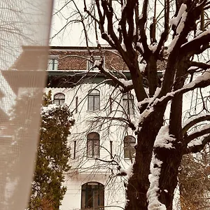 Apartment 5 Min Schoenbrunn Gloriette, Direct To Center, Free Parking