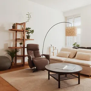  Apartment Stylish Designer At The Center Of Naschmarkt
